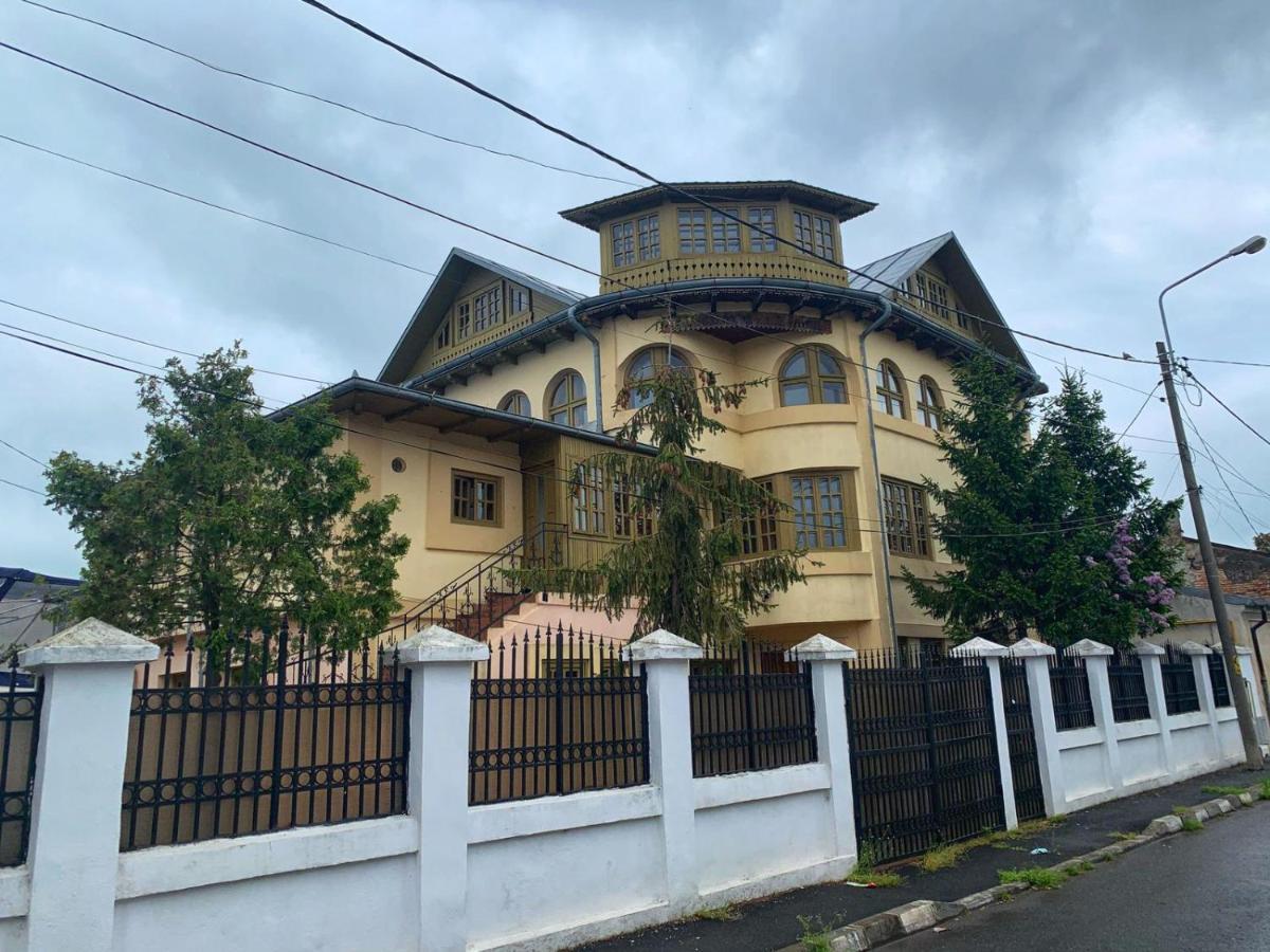 Hotel Hanul Izvor Galaţi Exterior foto